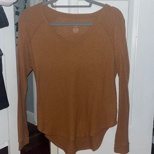 American Eagle: Waffle plush long sleeve top